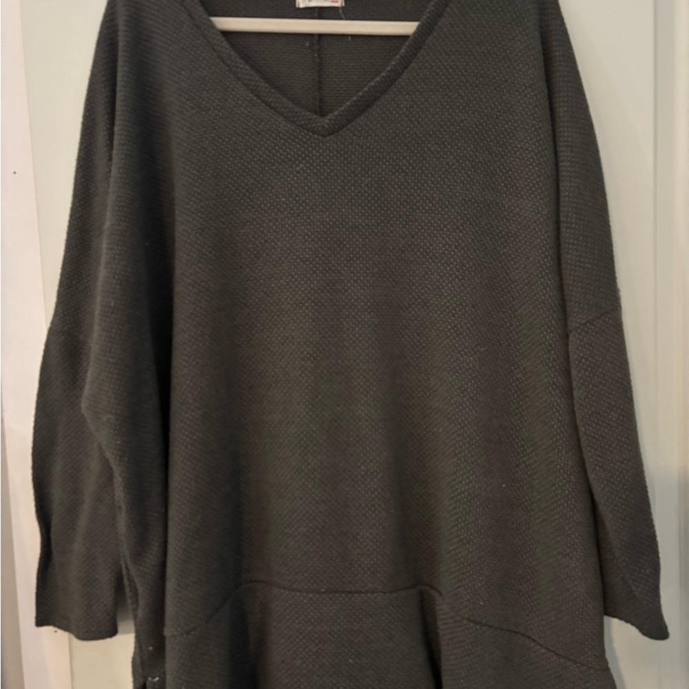 Women's Gray V-Neck Top